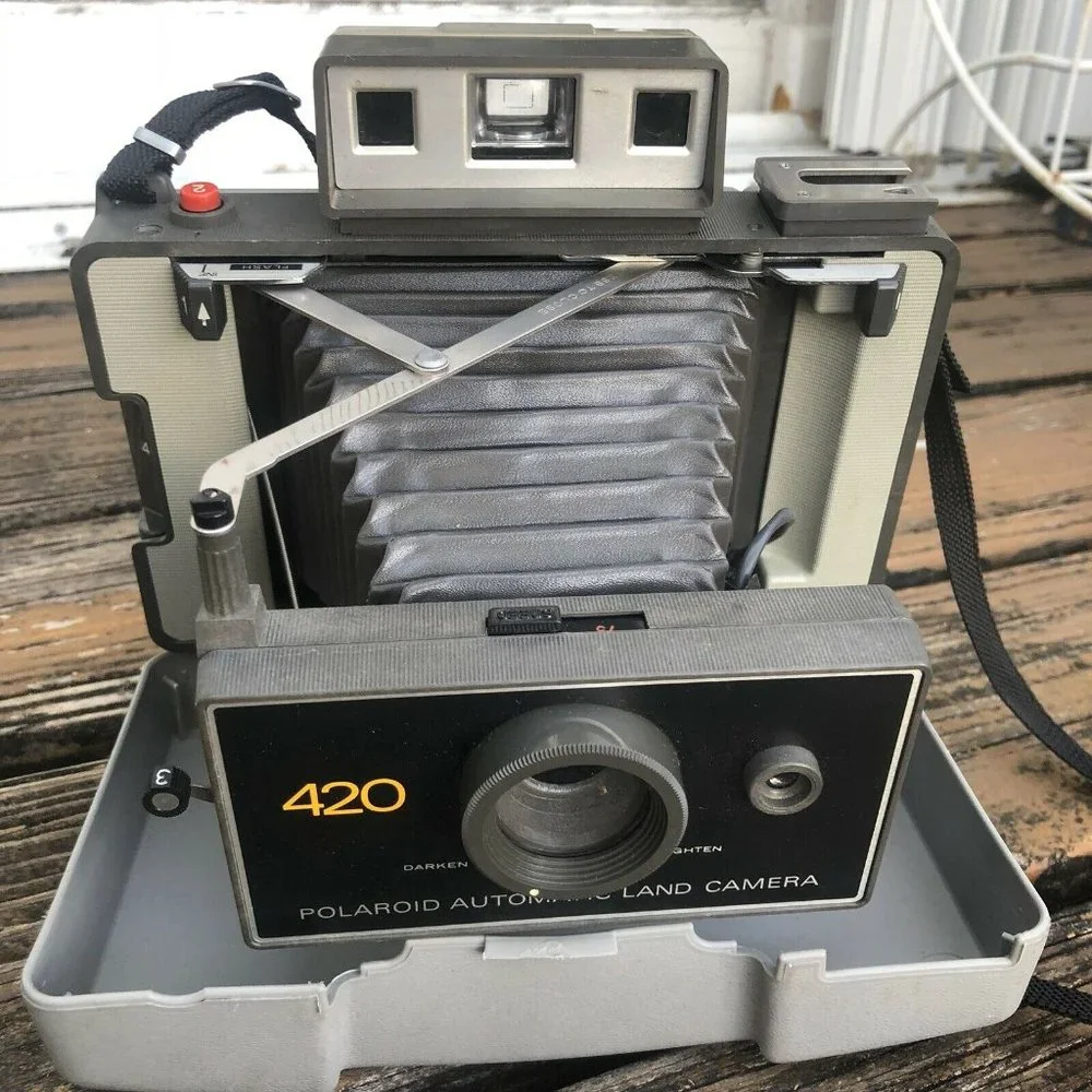 Polaroid 420 Automatic Land Camera Good Bellows Lens Shutter Vintage 70s